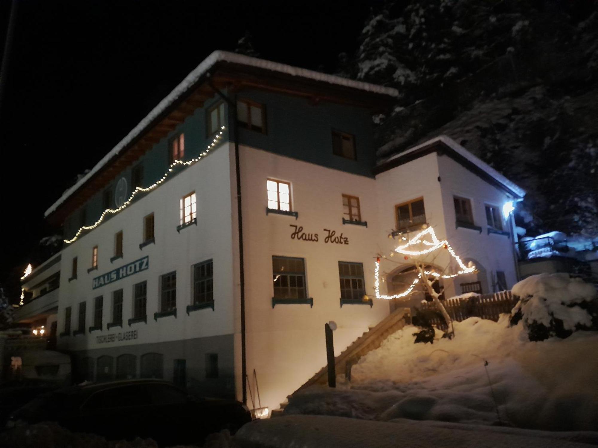 Haus Hotz Apart Talblick Grins 外观 照片